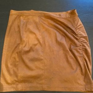 Faux suede skirt with side ruching